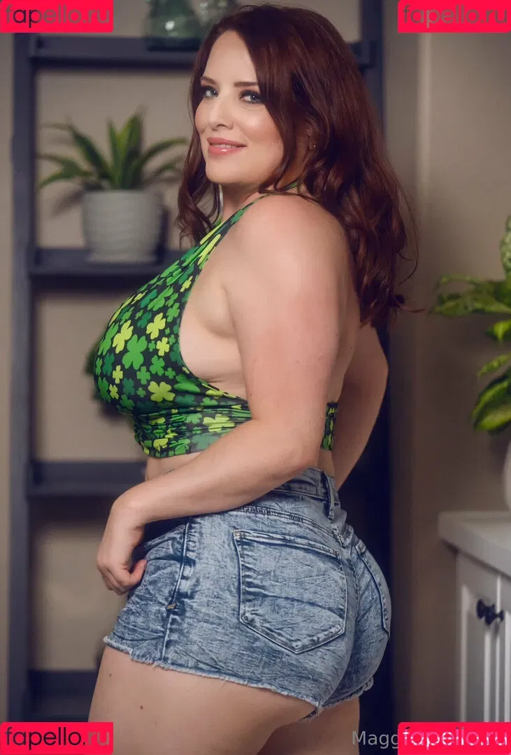 maggiegreenlive / officialmaggiegreen Onlyfans Photo Gallery 