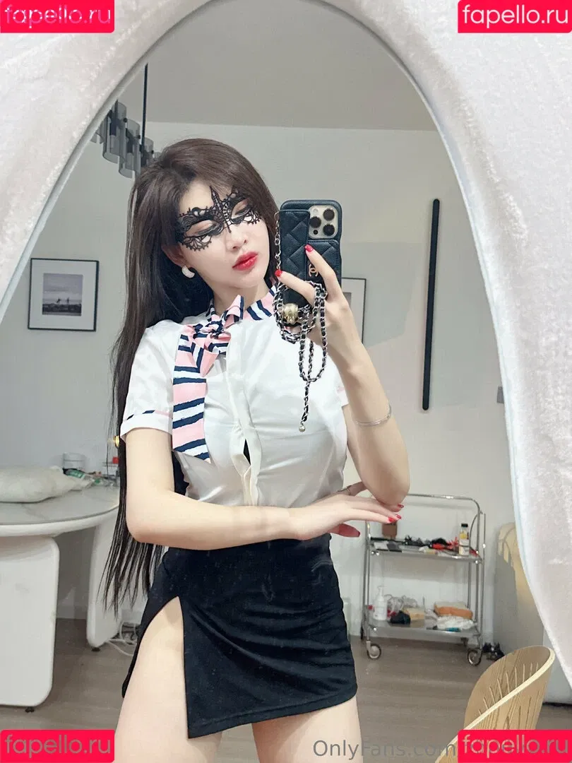poppy.bara / zhouyanxi Onlyfans Photo Gallery 
