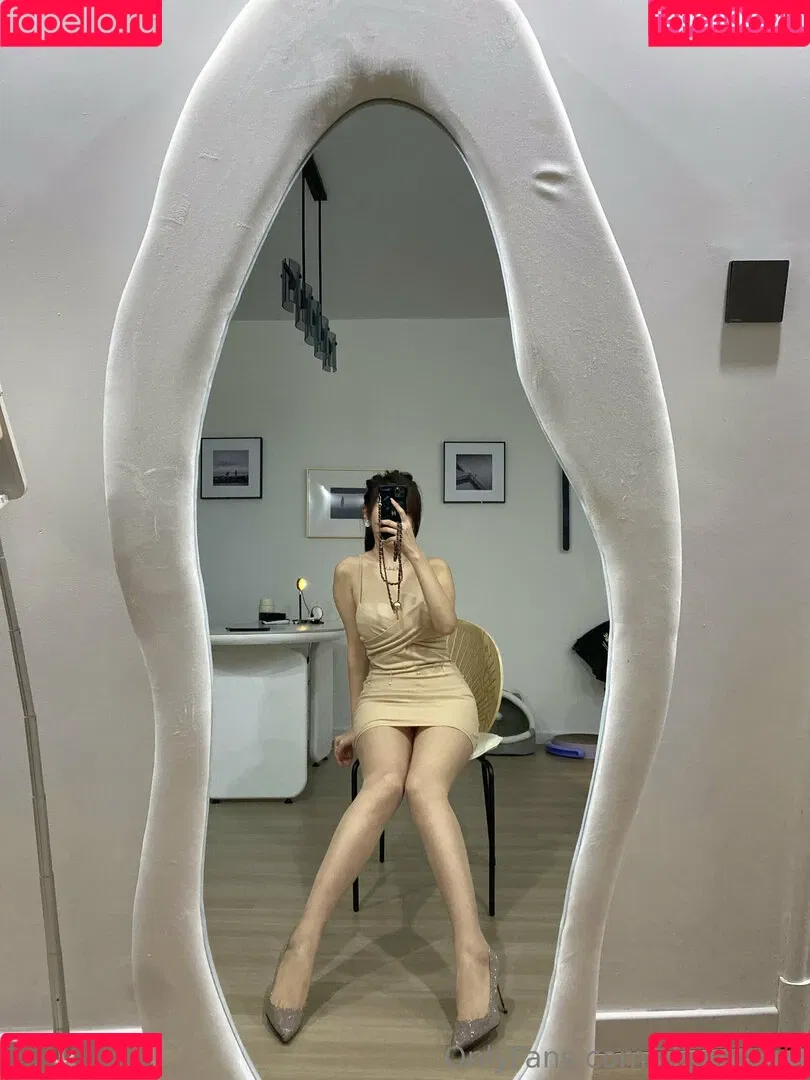 poppy.bara / zhouyanxi Onlyfans Photo Gallery 