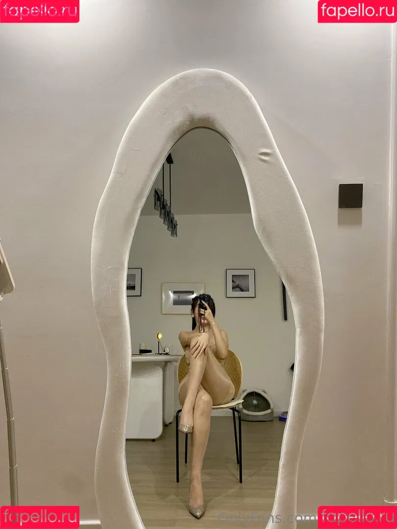 poppy.bara / zhouyanxi Onlyfans Photo Gallery 