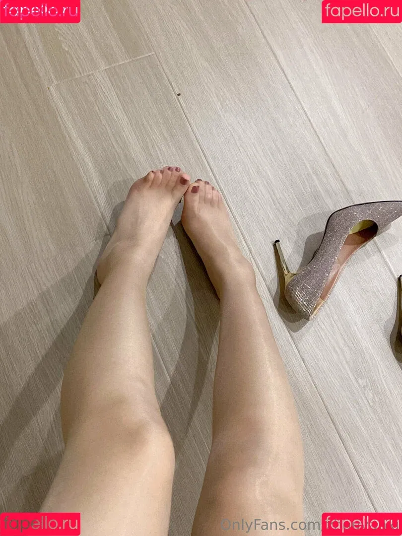 poppy.bara / zhouyanxi Onlyfans Photo Gallery 