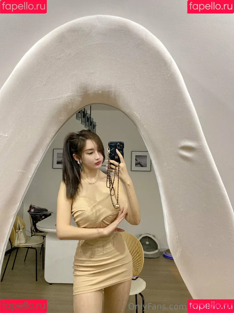 poppy.bara / zhouyanxi Onlyfans Photo Gallery 