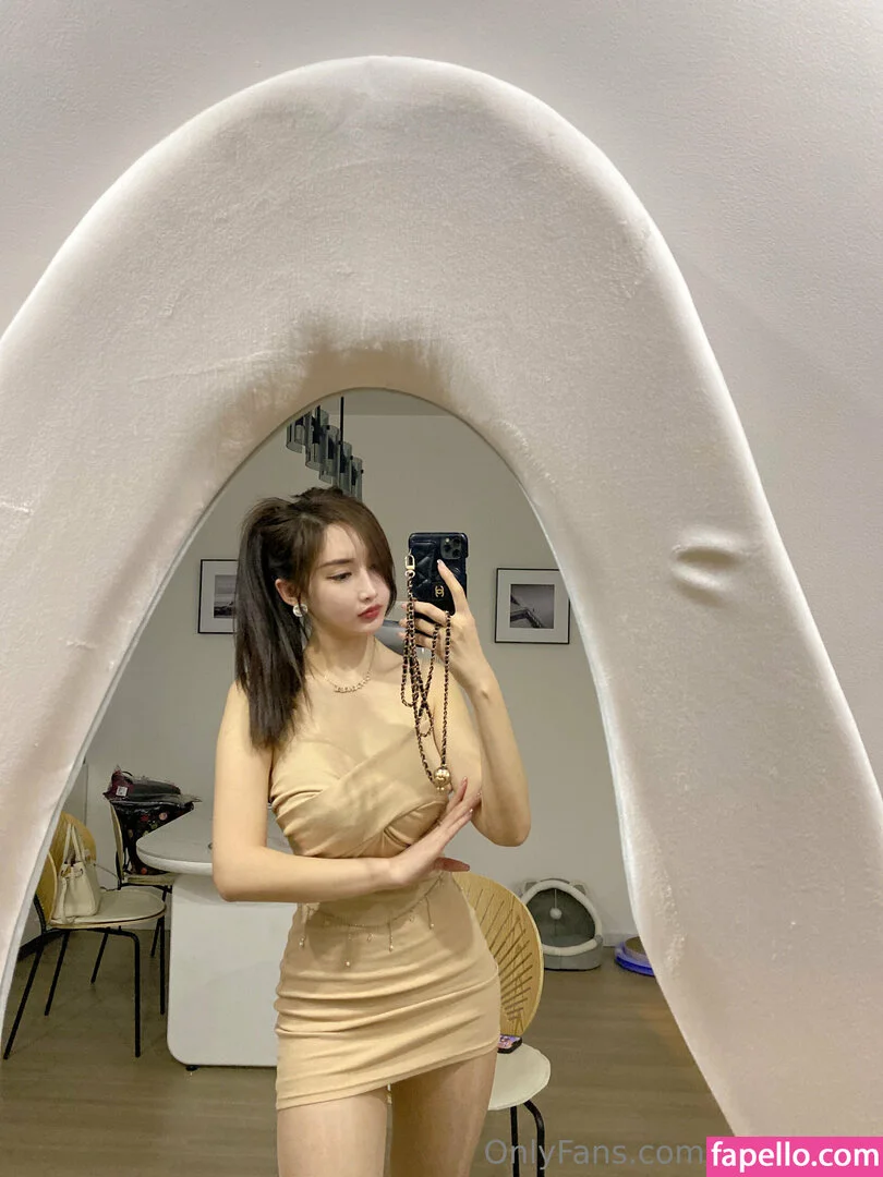 poppy.bara / zhouyanxi Onlyfans Photo Gallery 