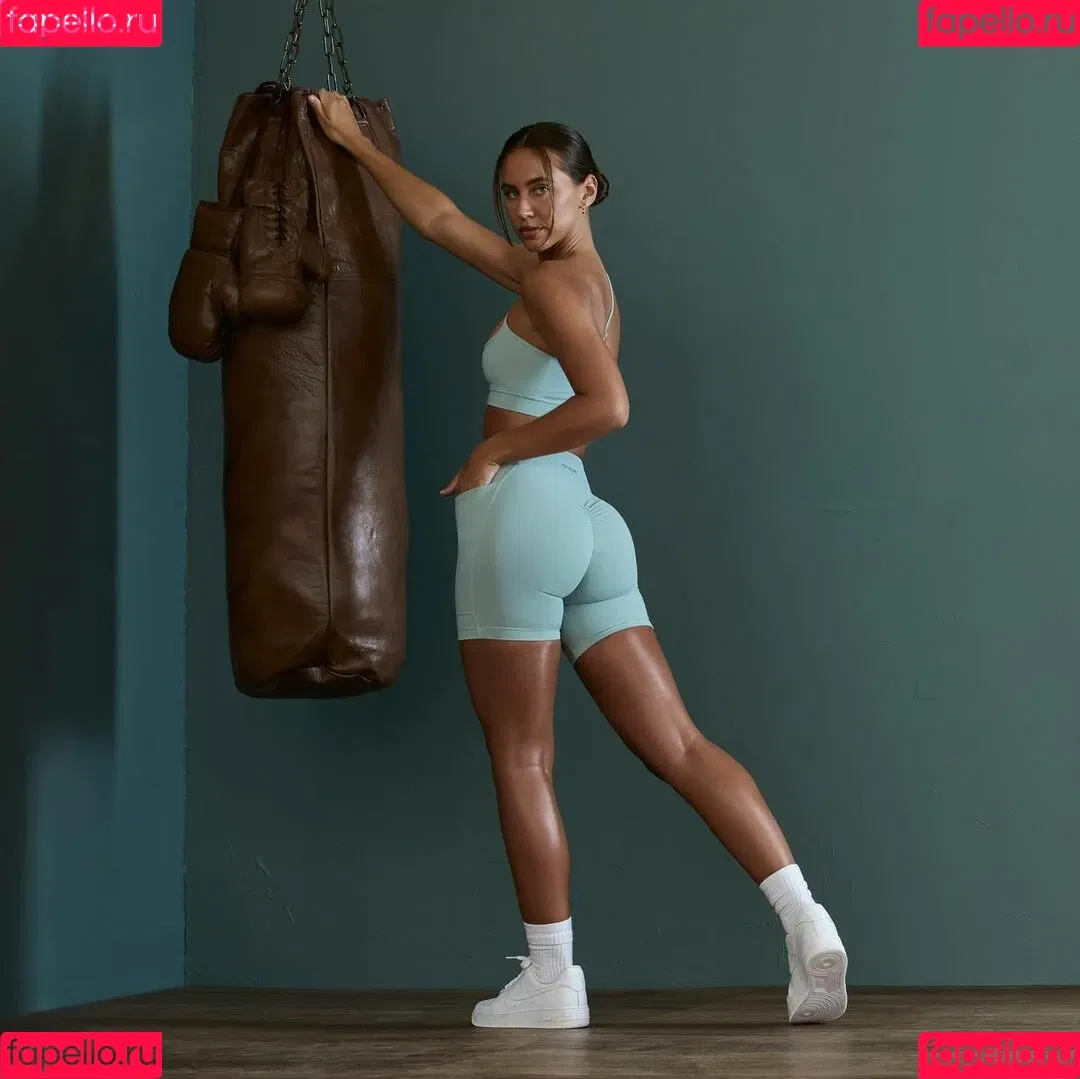 Brit Manuela / britmanuela Onlyfans Photo Gallery 