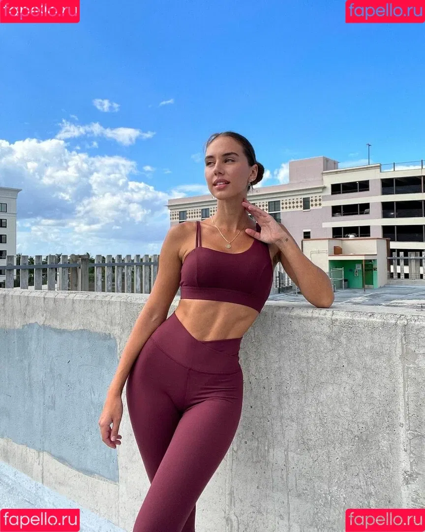 Brit Manuela / britmanuela Onlyfans Photo Gallery 