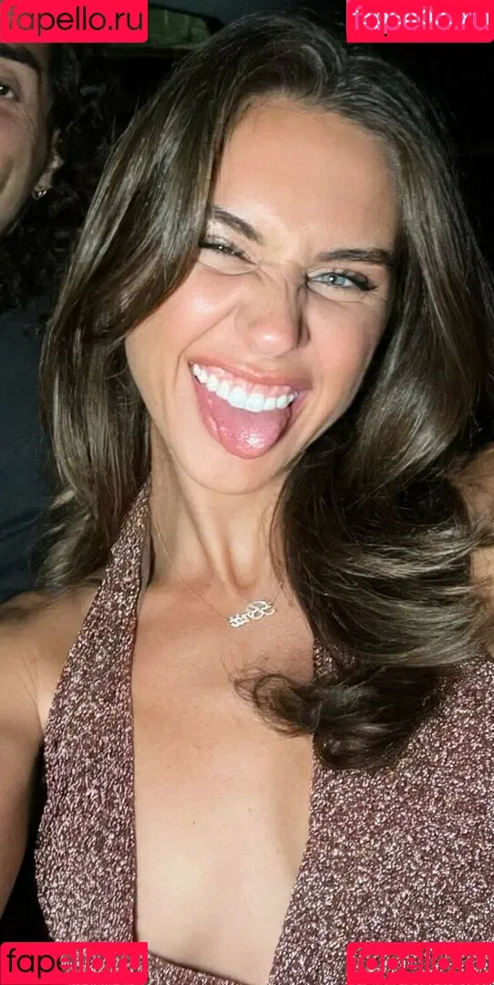 Brit Manuela / britmanuela Onlyfans Photo Gallery 