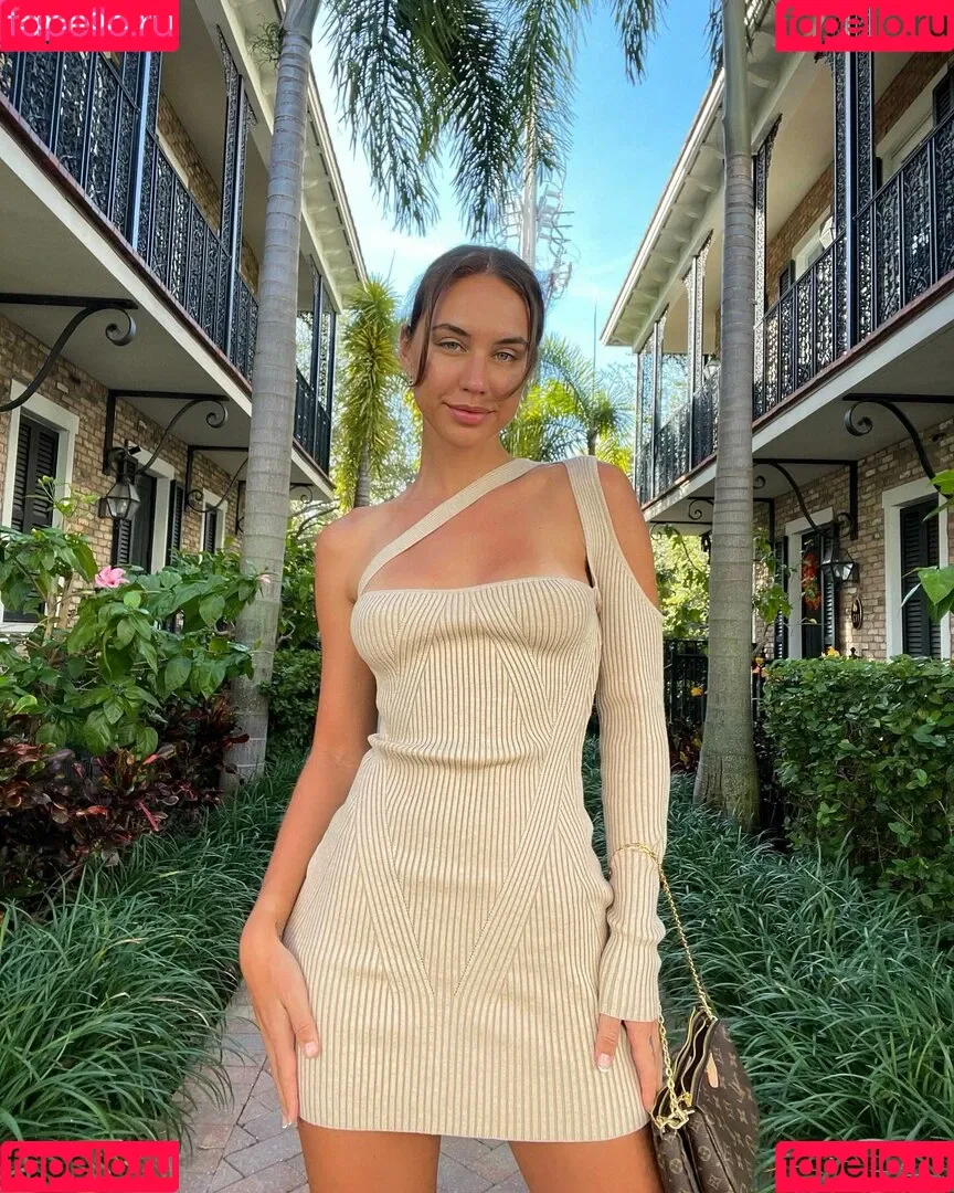 Brit Manuela / britmanuela Onlyfans Photo Gallery 