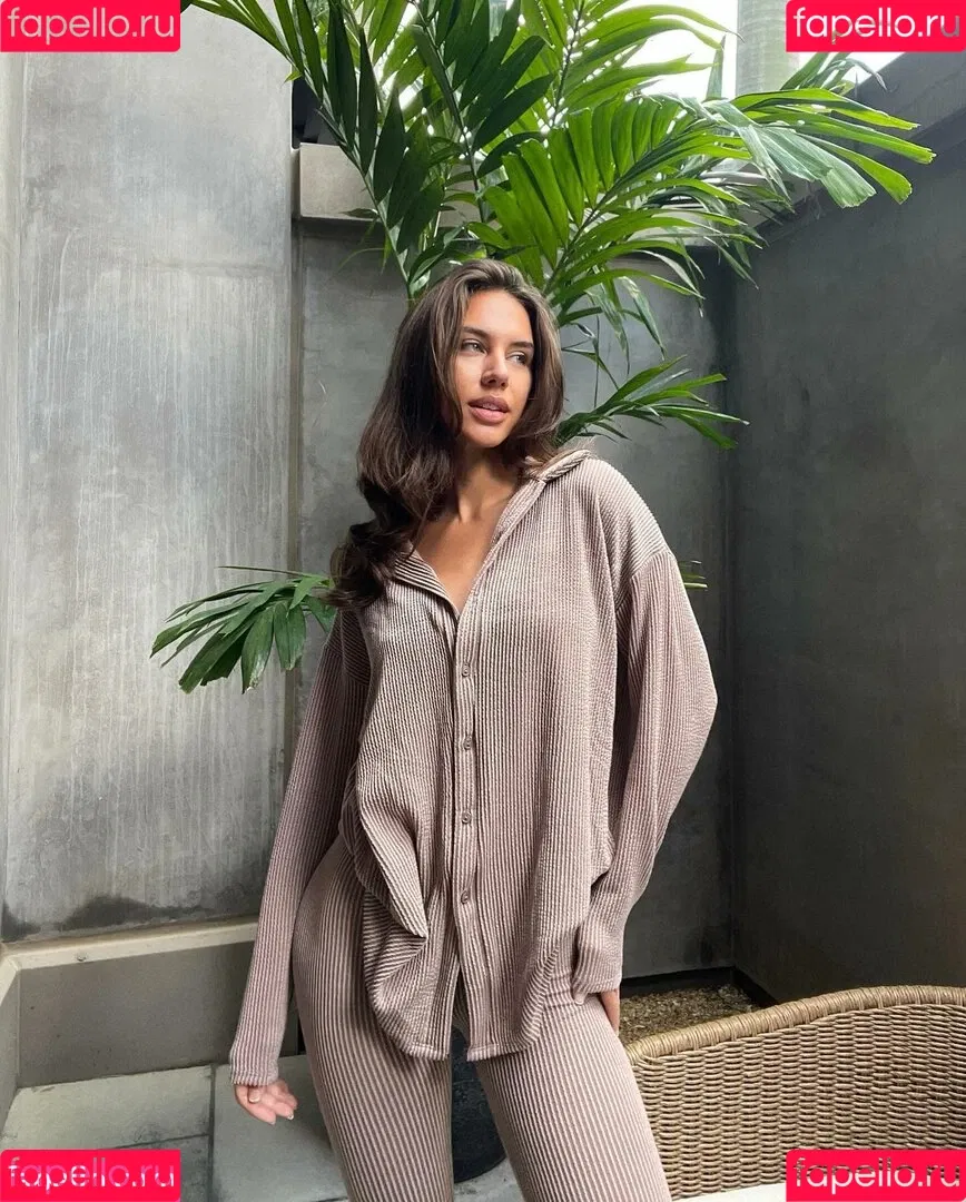Brit Manuela / britmanuela Onlyfans Photo Gallery 