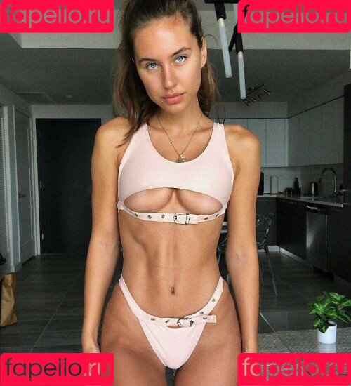 Brit Manuela / britmanuela Onlyfans Photo Gallery 