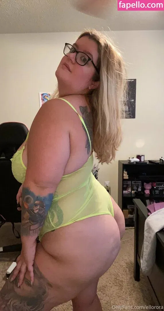 elloratorchia / ellorora Onlyfans Photo Gallery 