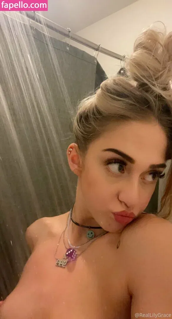 liilygracee / reallilygrace Onlyfans Photo Gallery 