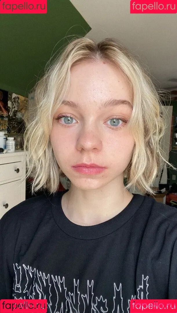 Emma Myers / ememyers / emma_myers Onlyfans Photo Gallery 
