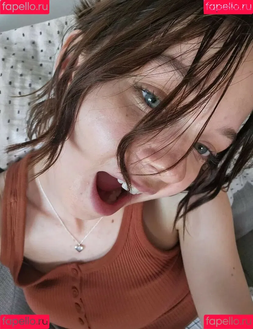 Emma Myers / ememyers / emma_myers Onlyfans Photo Gallery 
