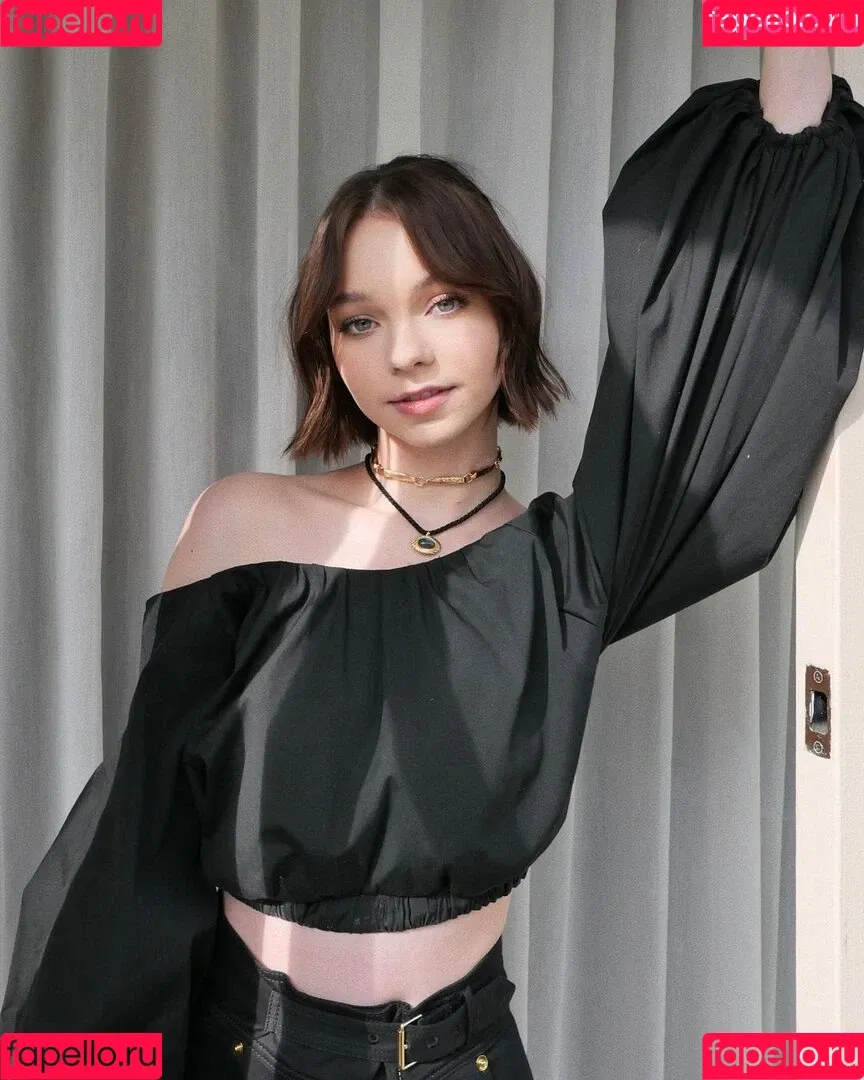 Emma Myers / ememyers / emma_myers Onlyfans Photo Gallery 