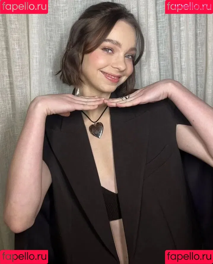 Emma Myers / ememyers / emma_myers Onlyfans Photo Gallery 
