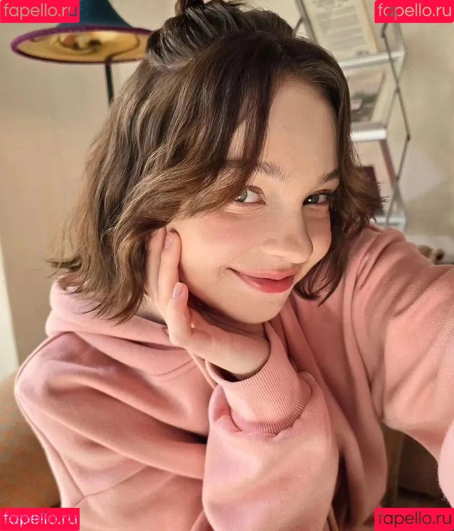 Emma Myers / ememyers / emma_myers Onlyfans Photo Gallery 