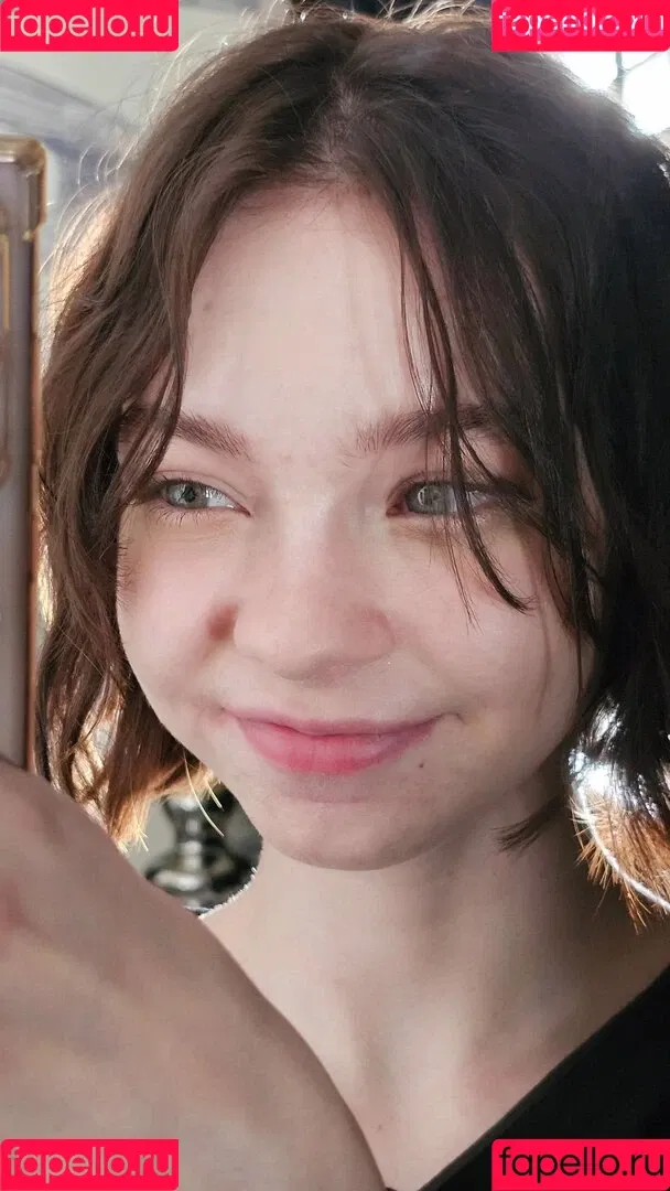 Emma Myers / ememyers / emma_myers Onlyfans Photo Gallery 