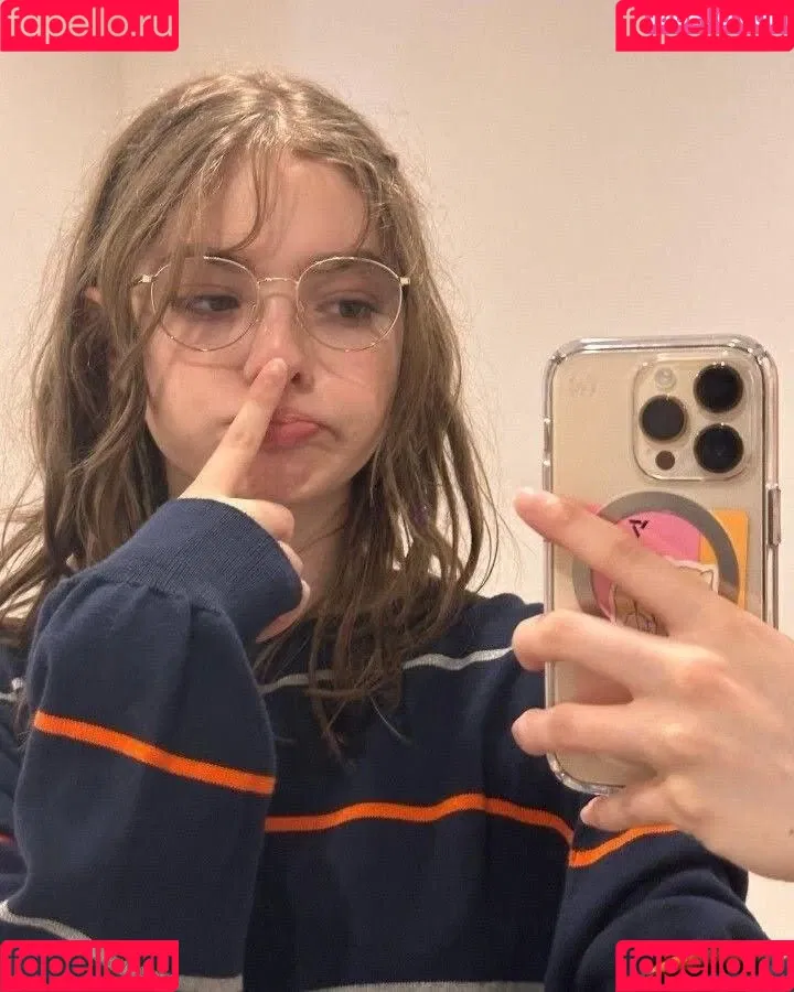Emma Myers / ememyers / emma_myers Onlyfans Photo Gallery 