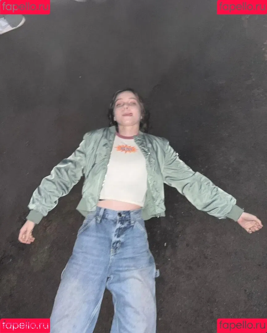 Emma Myers / ememyers / emma_myers Onlyfans Photo Gallery 