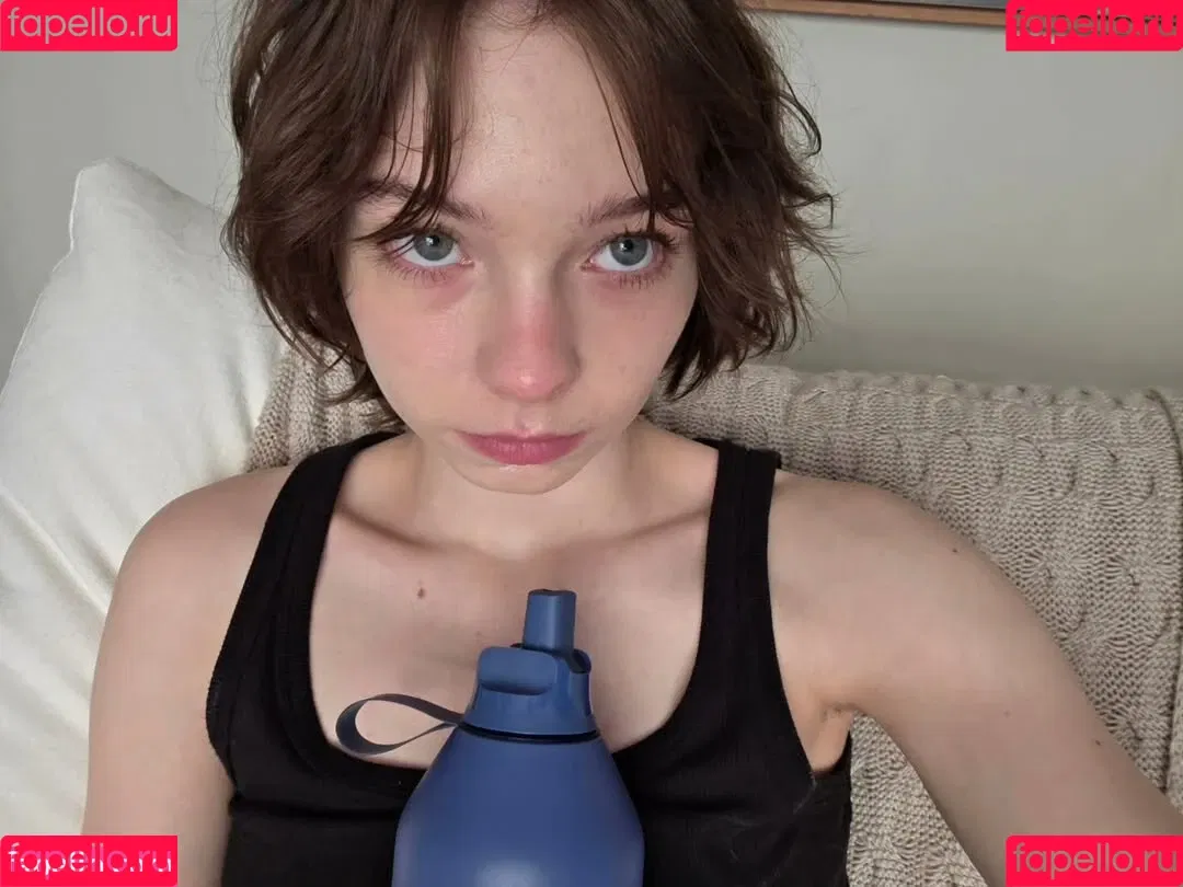 Emma Myers / ememyers / emma_myers Onlyfans Photo Gallery 