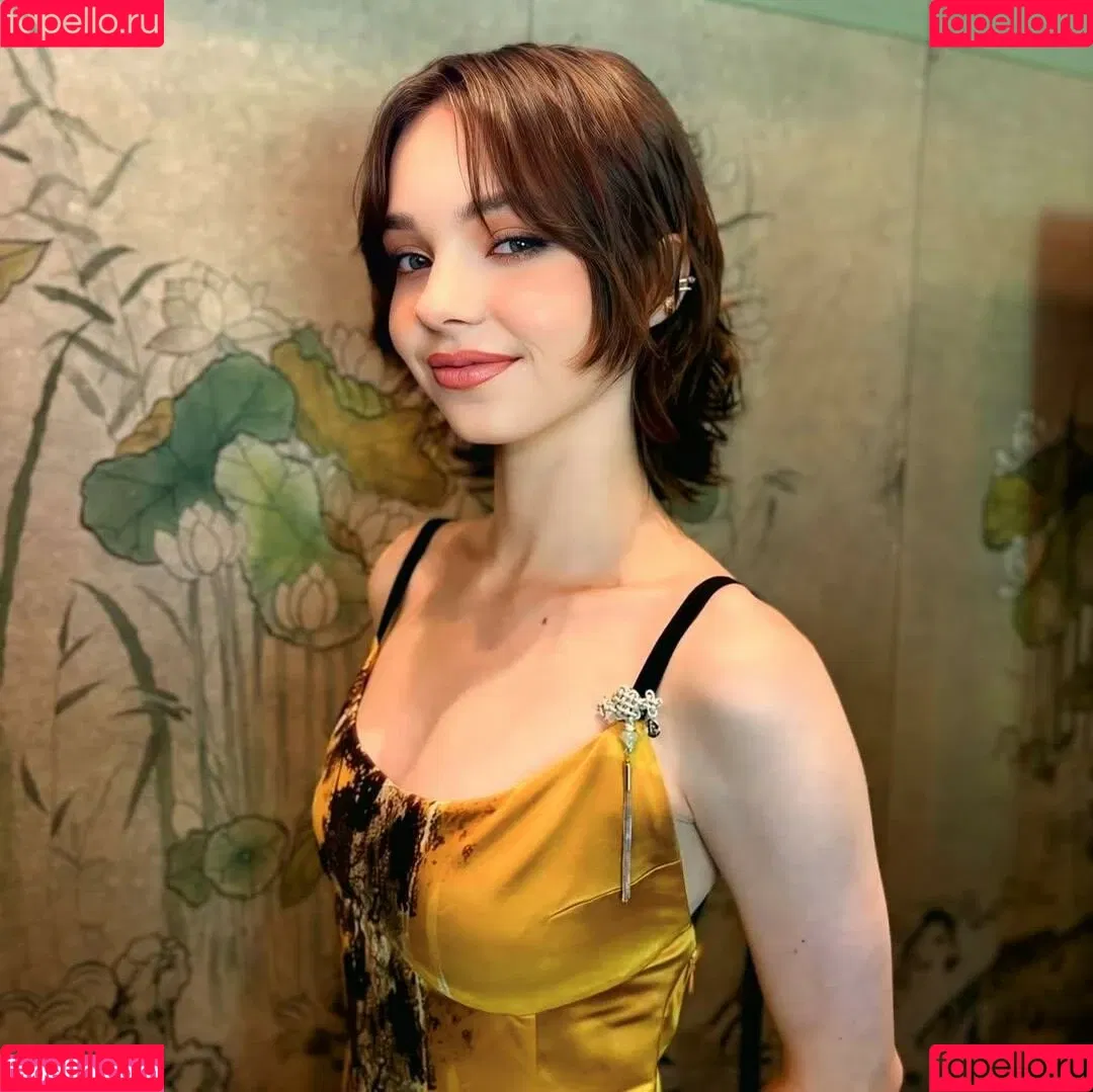 Emma Myers / ememyers / emma_myers Onlyfans Photo Gallery 