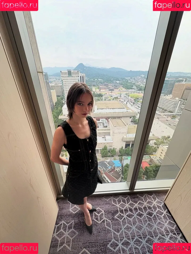 Emma Myers / ememyers / emma_myers Onlyfans Photo Gallery 