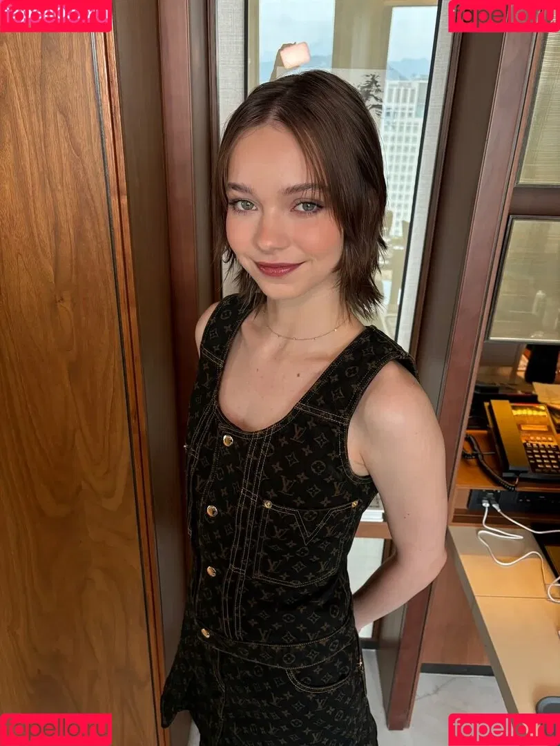 Emma Myers / ememyers / emma_myers Onlyfans Photo Gallery 