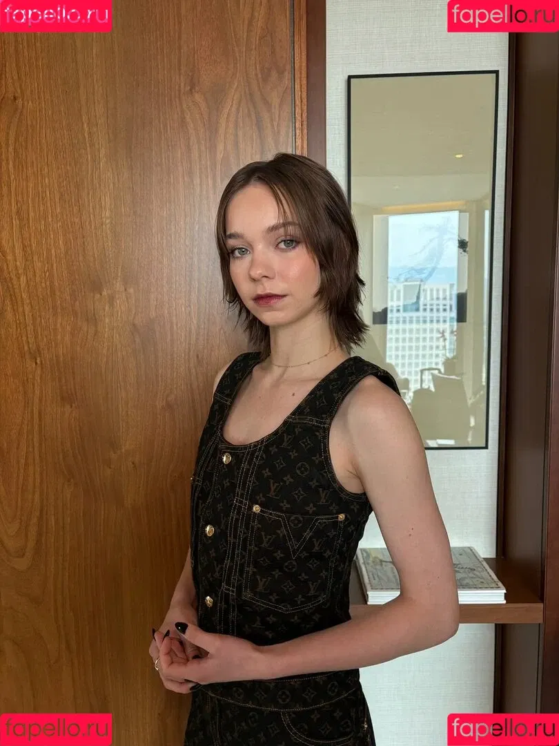 Emma Myers / ememyers / emma_myers Onlyfans Photo Gallery 