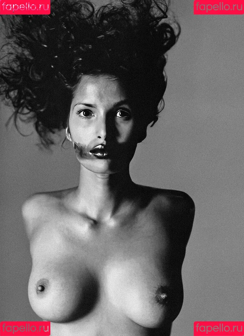 Padma Lakshmi / PadmaLakshmi Onlyfans Photo Gallery 