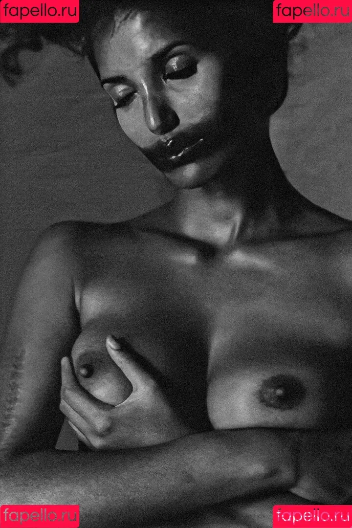 Padma Lakshmi / PadmaLakshmi Onlyfans Photo Gallery 
