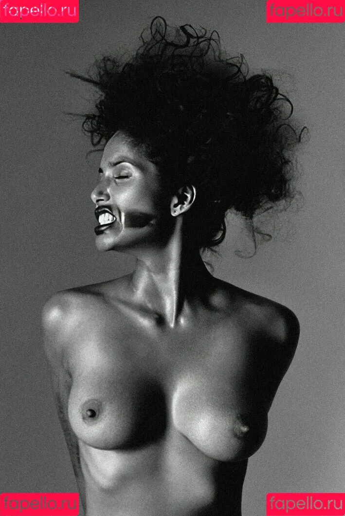 Padma Lakshmi / PadmaLakshmi Onlyfans Photo Gallery 