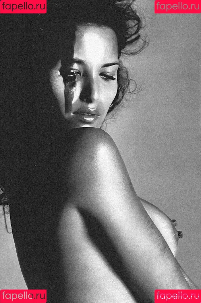 Padma Lakshmi / PadmaLakshmi Onlyfans Photo Gallery 