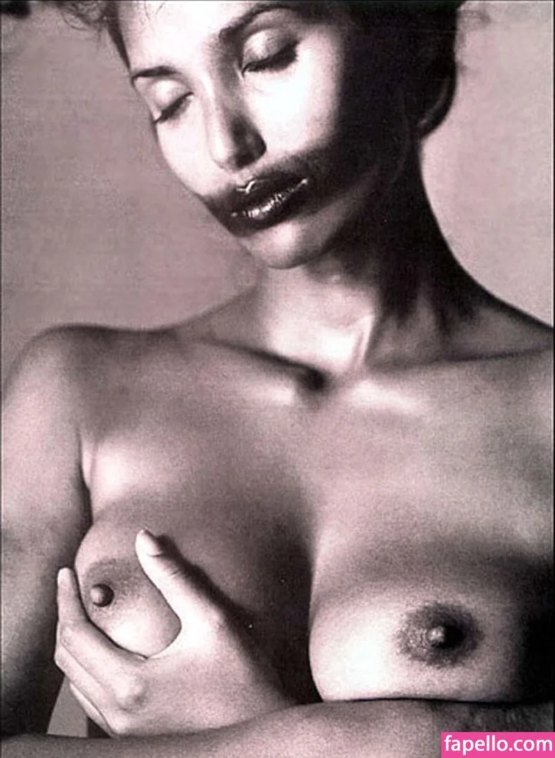 Padma Lakshmi / PadmaLakshmi Onlyfans Photo Gallery 