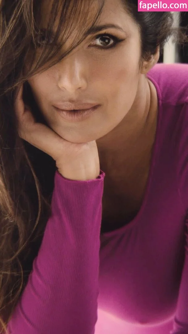 Padma Lakshmi / PadmaLakshmi Onlyfans Photo Gallery 