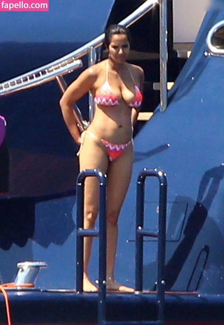 Padma Lakshmi / PadmaLakshmi Onlyfans Photo Gallery 