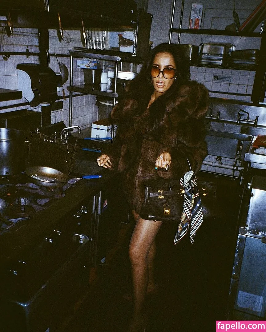 Padma Lakshmi / PadmaLakshmi Onlyfans Photo Gallery 