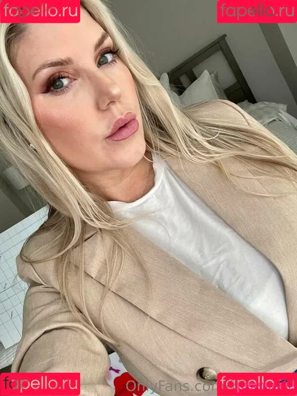 Kymberly / SexyKymberly / kymberlymfc / kymmmy Onlyfans Photo Gallery 