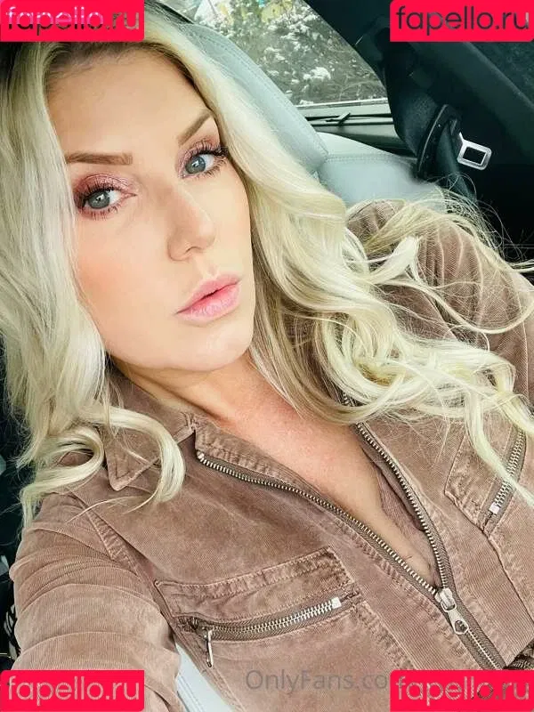 Kymberly / SexyKymberly / kymberlymfc / kymmmy Onlyfans Photo Gallery 