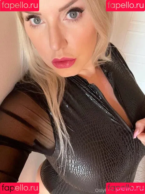 Kymberly / SexyKymberly / kymberlymfc / kymmmy Onlyfans Photo Gallery 