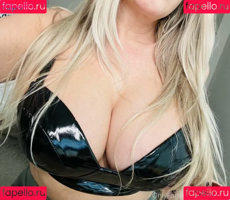 Kymberly / SexyKymberly / kymberlymfc / kymmmy Onlyfans Photo Gallery 