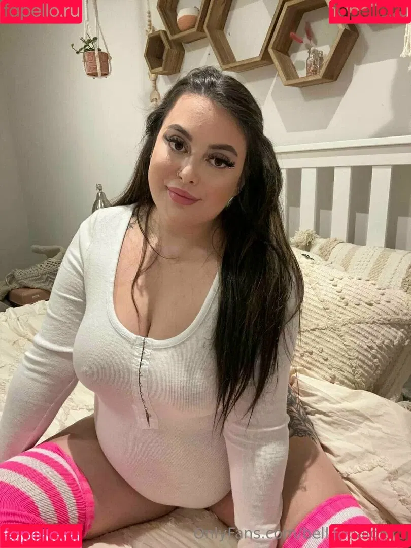 bellaapaigexo / bellapaigexx Onlyfans Photo Gallery 
