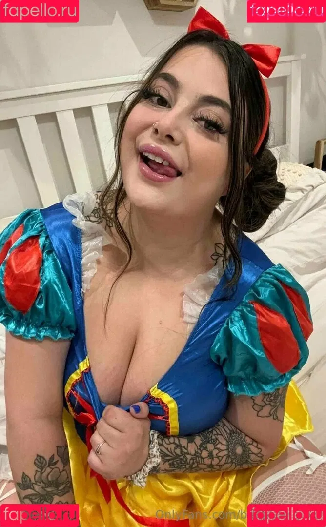 bellaapaigexo / bellapaigexx Onlyfans Photo Gallery 