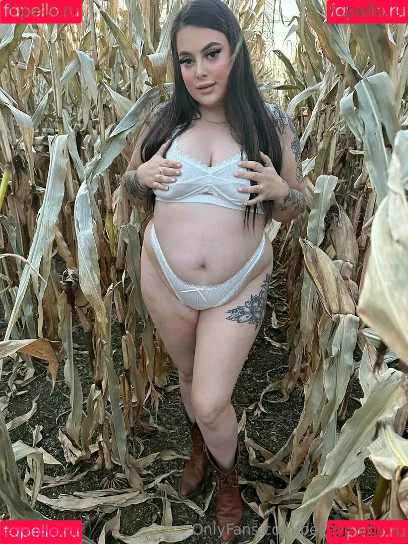 bellaapaigexo / bellapaigexx Onlyfans Photo Gallery 