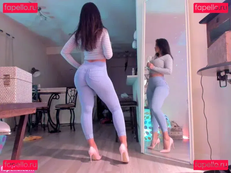 bellaapaigexo / bellapaigexx Onlyfans Photo Gallery 