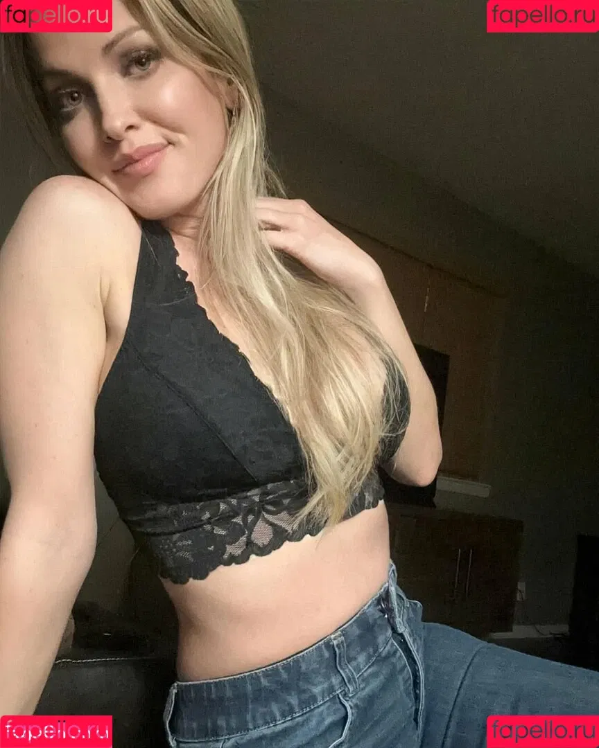 Blonde Goddess / blondegoddess216 / blondegoddess5 Onlyfans Photo Gallery 