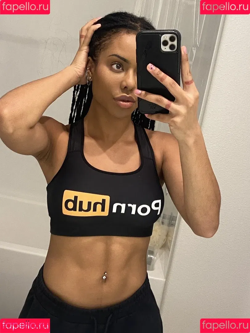 Kira Noir / thekiranoir / thekiranoirgram Onlyfans Photo Gallery 