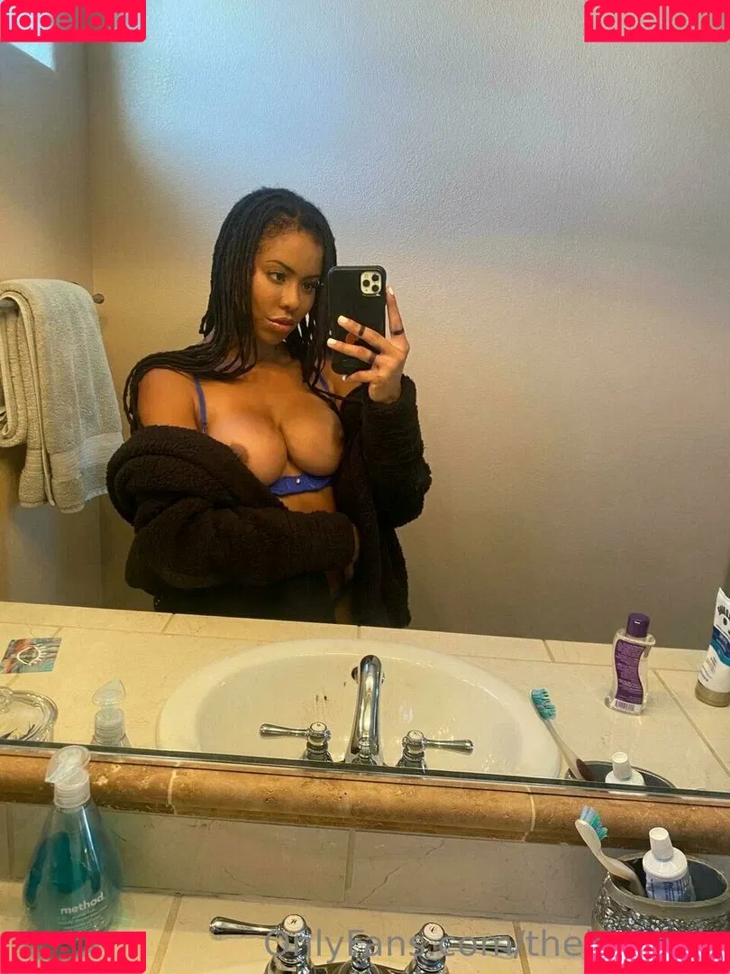 Kira Noir / thekiranoir / thekiranoirgram Onlyfans Photo Gallery 