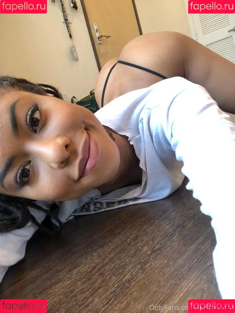 Kira Noir / thekiranoir / thekiranoirgram Onlyfans Photo Gallery 