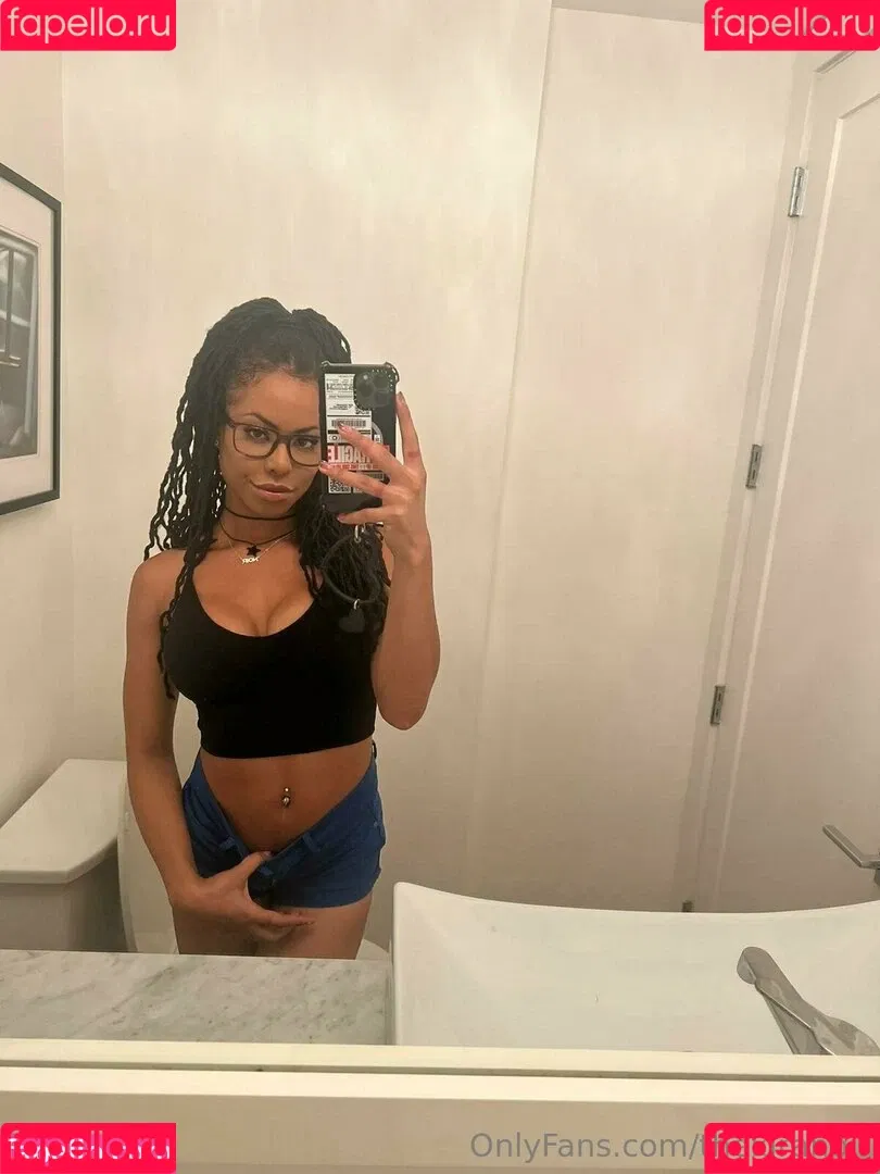 Kira Noir / thekiranoir / thekiranoirgram Onlyfans Photo Gallery 