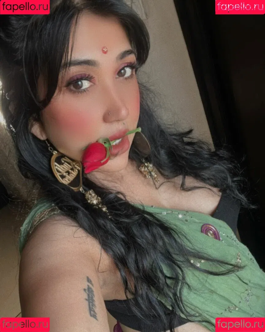 Ruchiraj / roweinawitch / ruchirajofficial Onlyfans Photo Gallery 